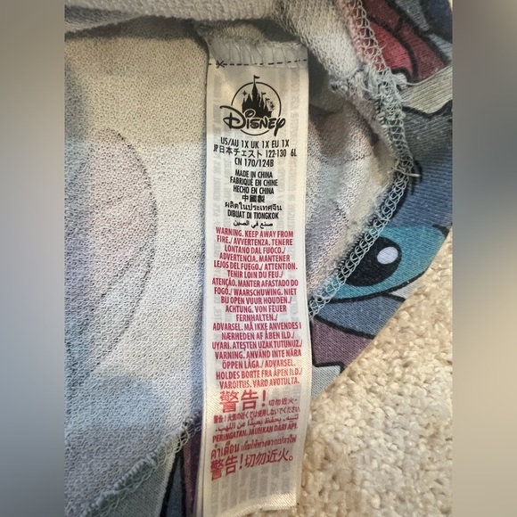 Disney Stitch Faces Thin Crop Hooded Sweatshirt Size XL - Picture 6 of 7